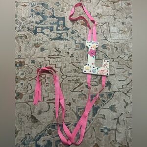 Pink toddler bows holder